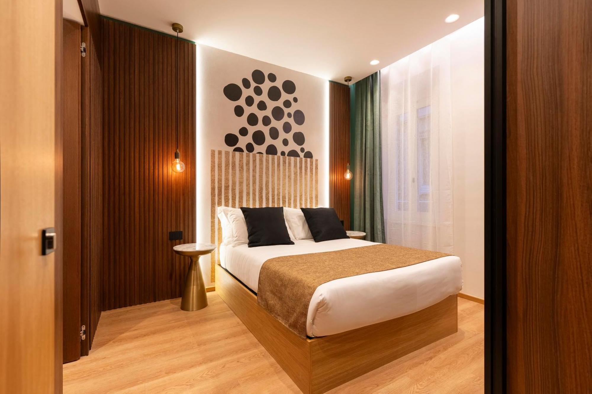 Grand Master - Symphony Guest house Rome