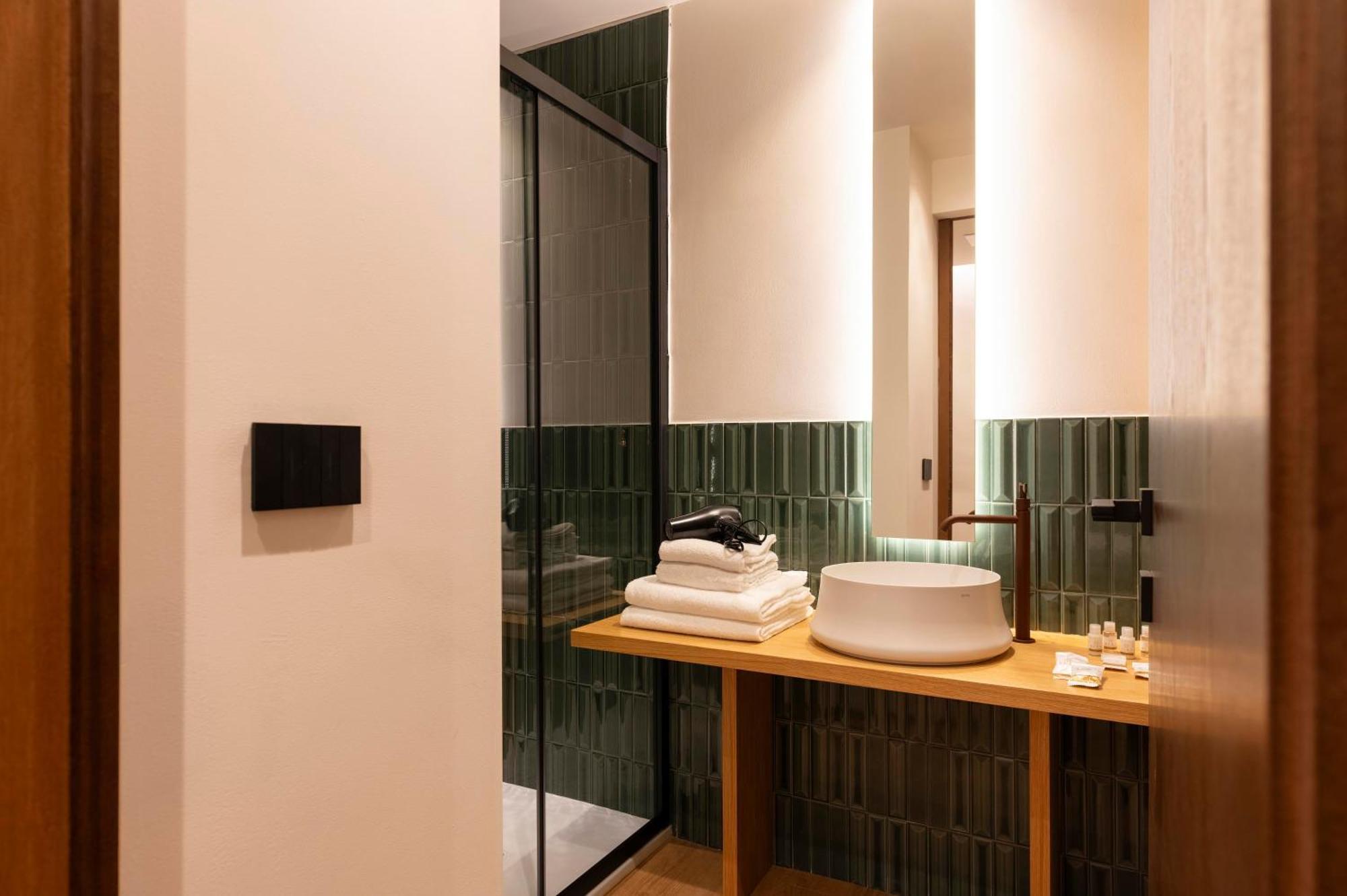 Grand Master - Symphony Guest house *